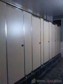 江门市明美建筑材料厂 专业打造高品质卫生间隔断解决方案